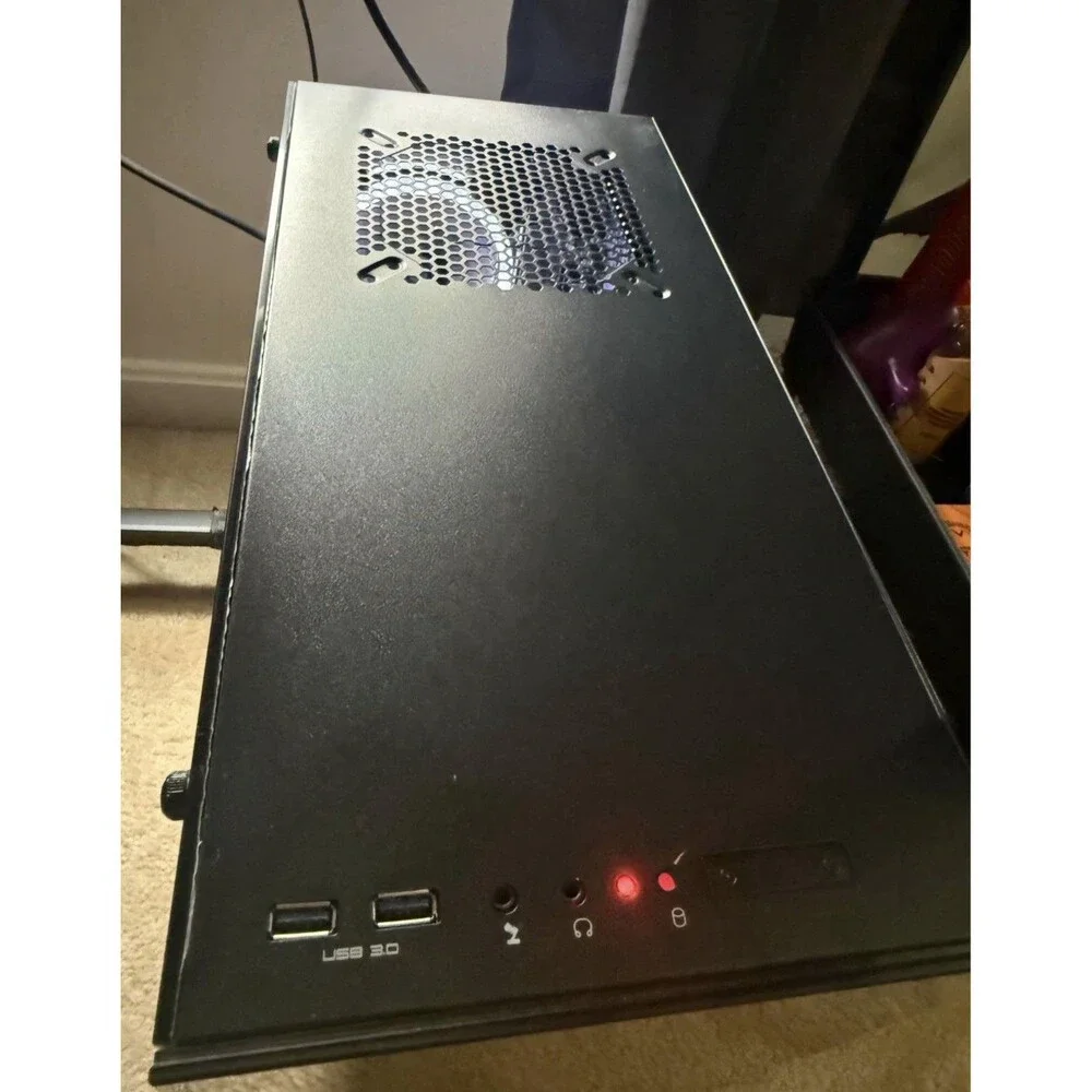 CyberPowerPC Desktop Works Good With Mouse And Keyboard Gaming Customizable